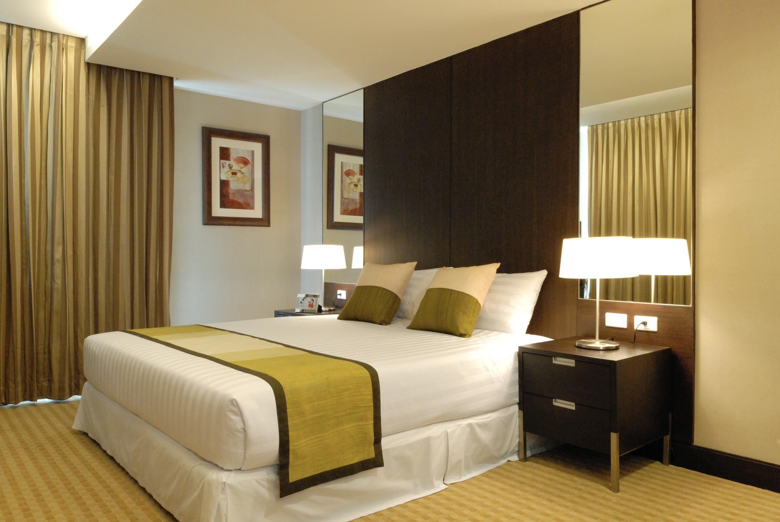 The Narathiwas Hotel & Residence Sathorn Бангкок Экстерьер фото