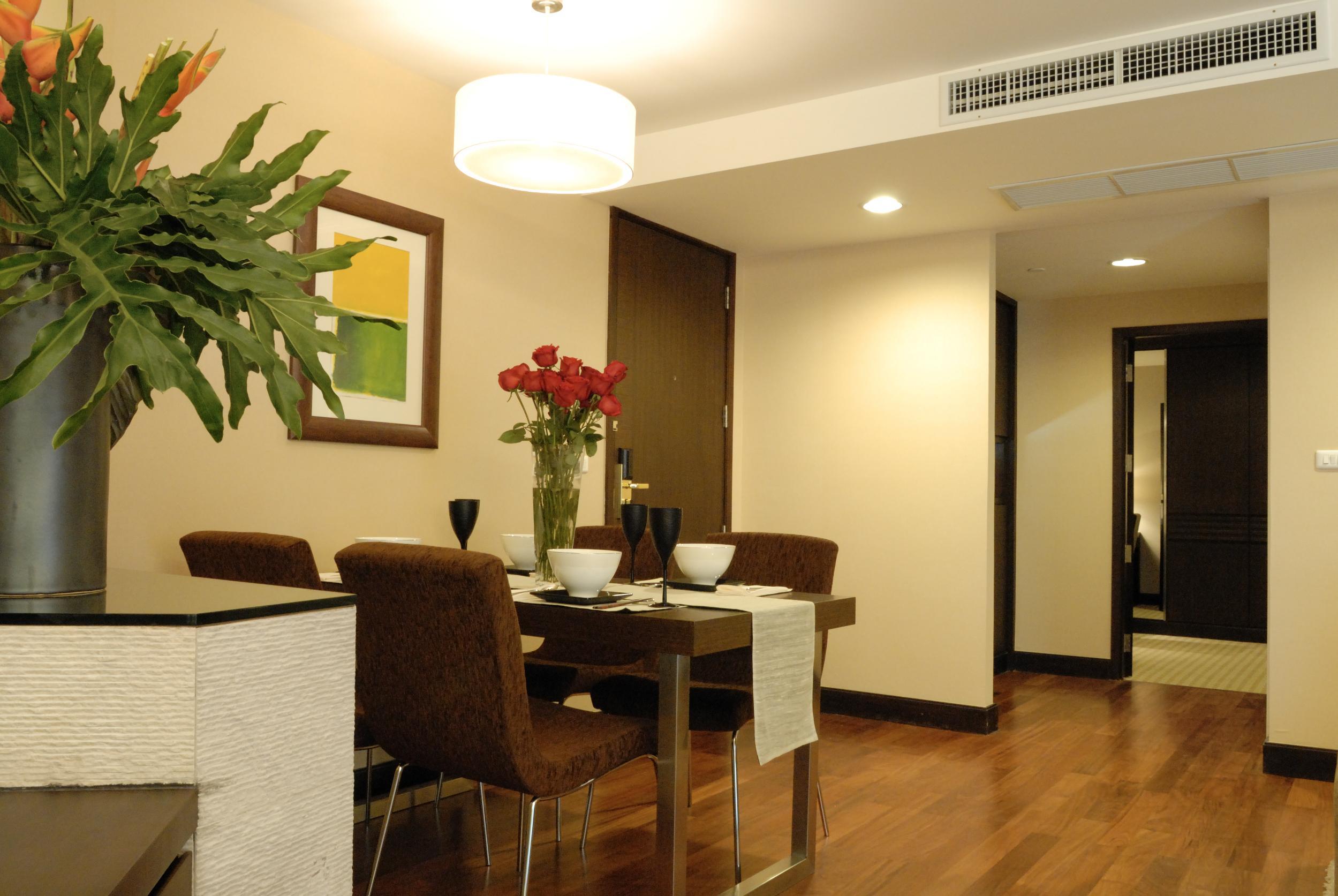 The Narathiwas Hotel & Residence Sathorn Бангкок Экстерьер фото
