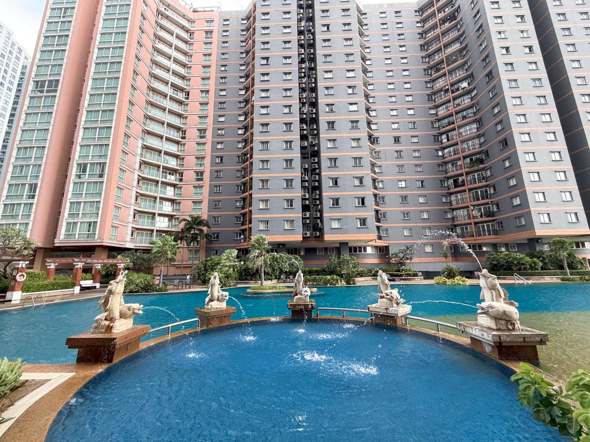 The Narathiwas Hotel & Residence Sathorn Бангкок Экстерьер фото